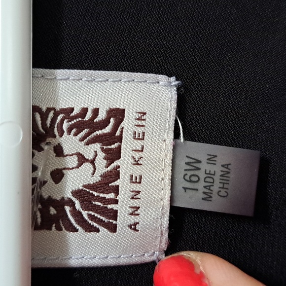 Anne Klein Business/Formal Pleated Criss Cross V-Neck Front Midi Dress. Size 16 - Picture 8 of 9